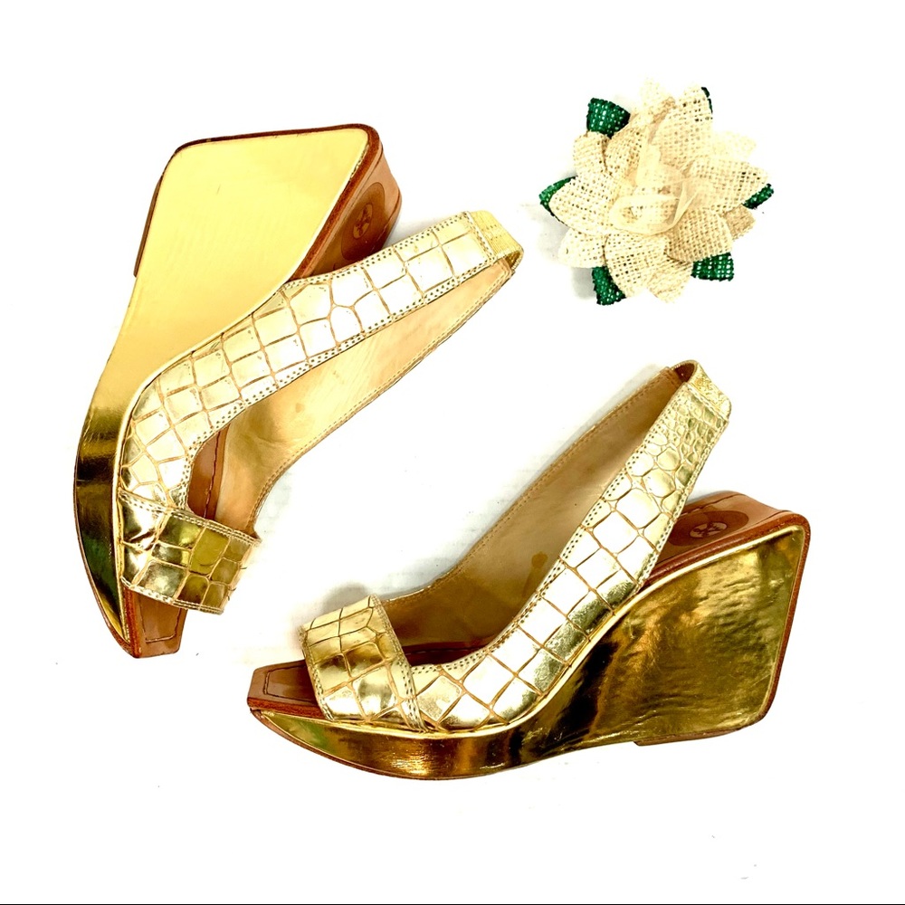 Modern Vintage Gold Leather Reptile Print Wedge